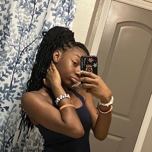 Meet your Posher, Taylor